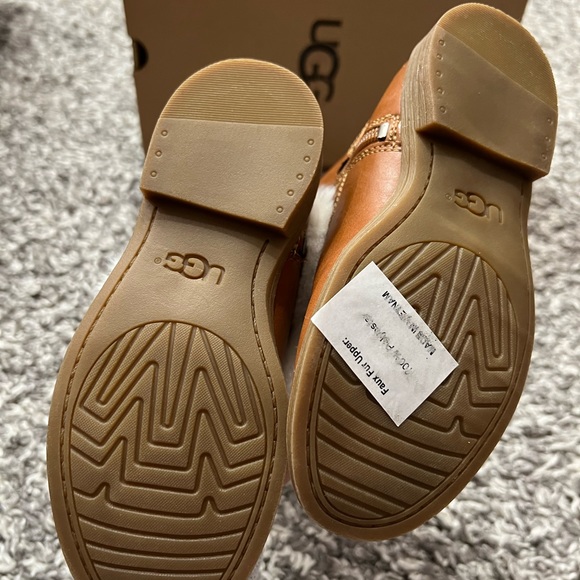 Very Cute UGG K LiLi Boot size 12 Kids - Picture 3 of 4